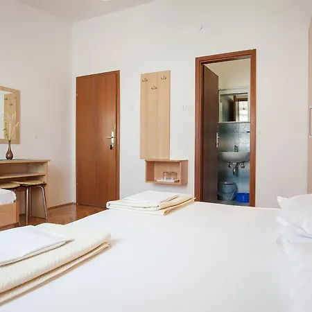 Damir 3* Makarska