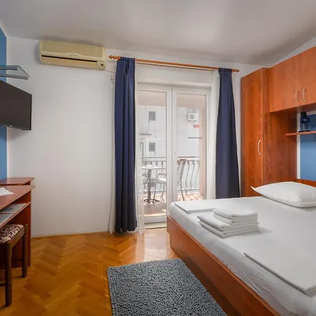 Damir Penzion Makarská